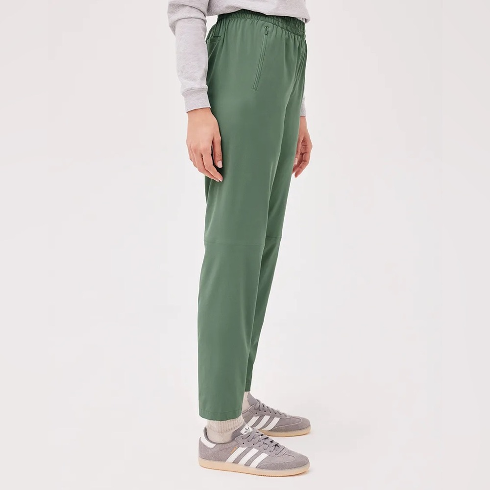 NWOT Outdoor Voices Zephyr 29” Pant